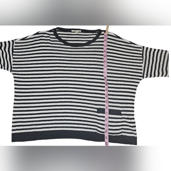 Eileen Fisher Organic Linen Dropped Shoulder Striped Boxy Top Size XS - EUC - Picture 4 of 14